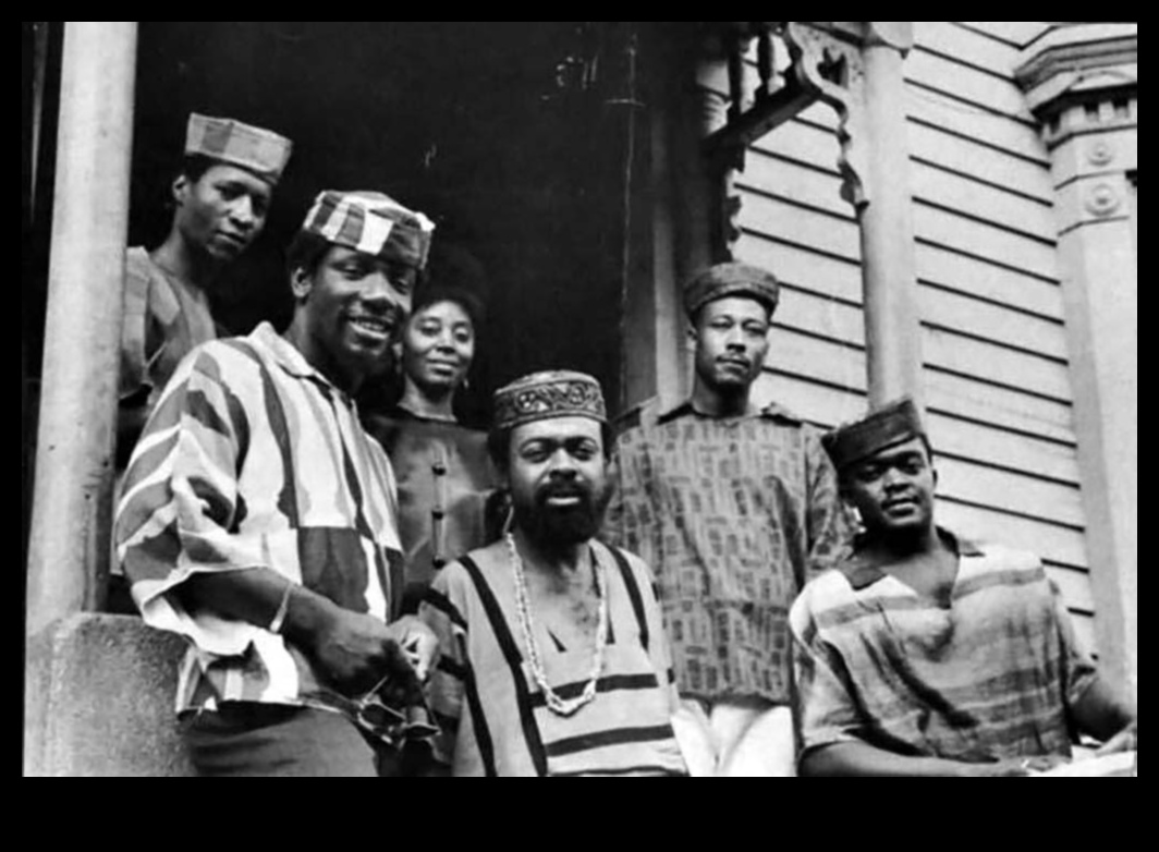 حركة الفنون السوداء: احتفال بالفن والنشاط الأمريكي الأفريقي 2 حركة الفنون السوداء: الفن والنشاط الأمريكي الأفريقي