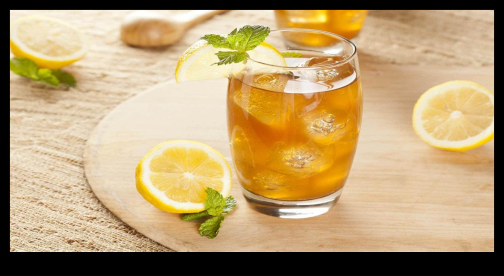 مغامرات الشاي الأخضر المثلج DIY: صياغة خلطات شاي فريدة ولذيذة