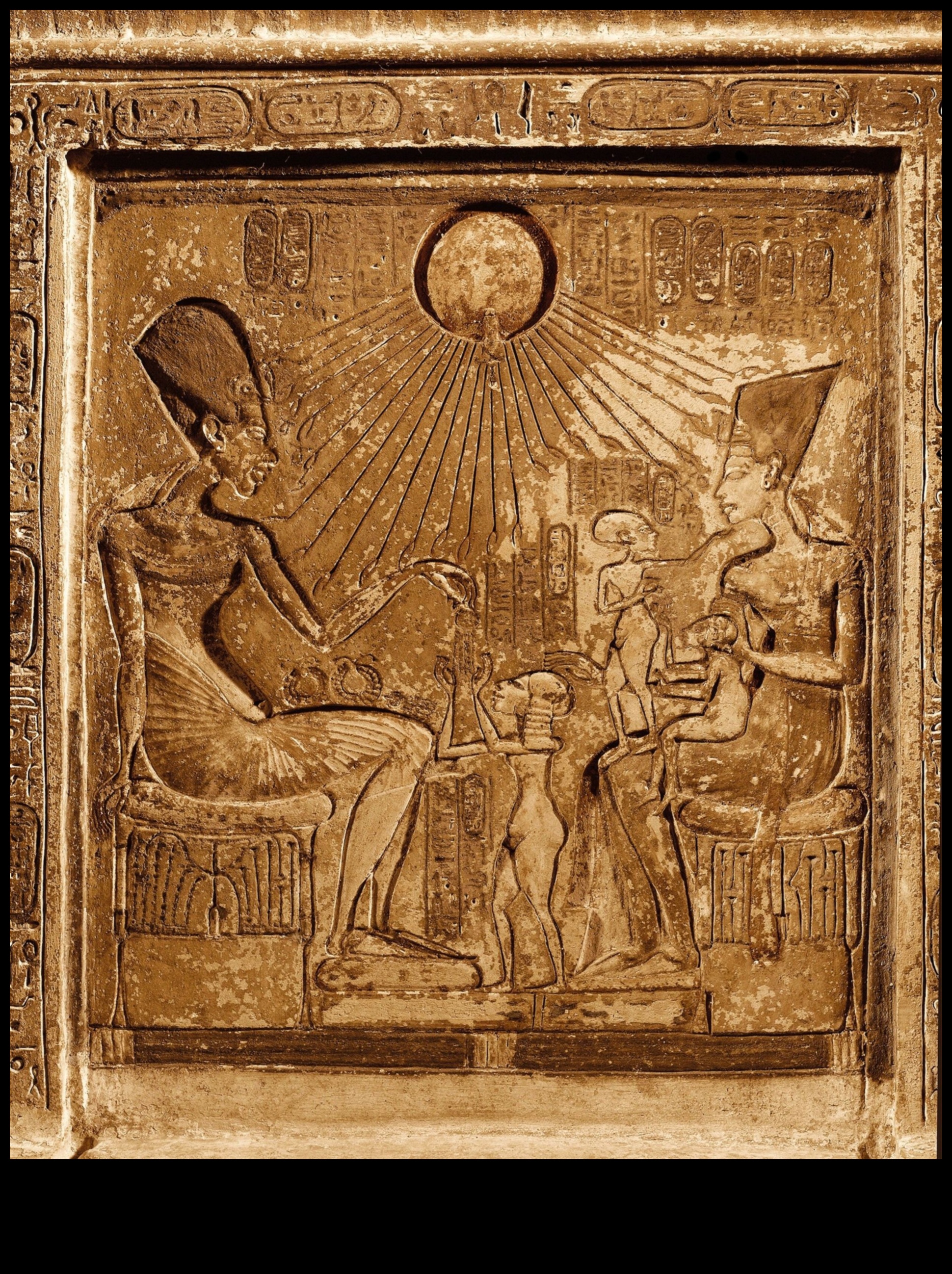 تراث نفرتيتي: تمثيلات فنية لملكة مبدعة