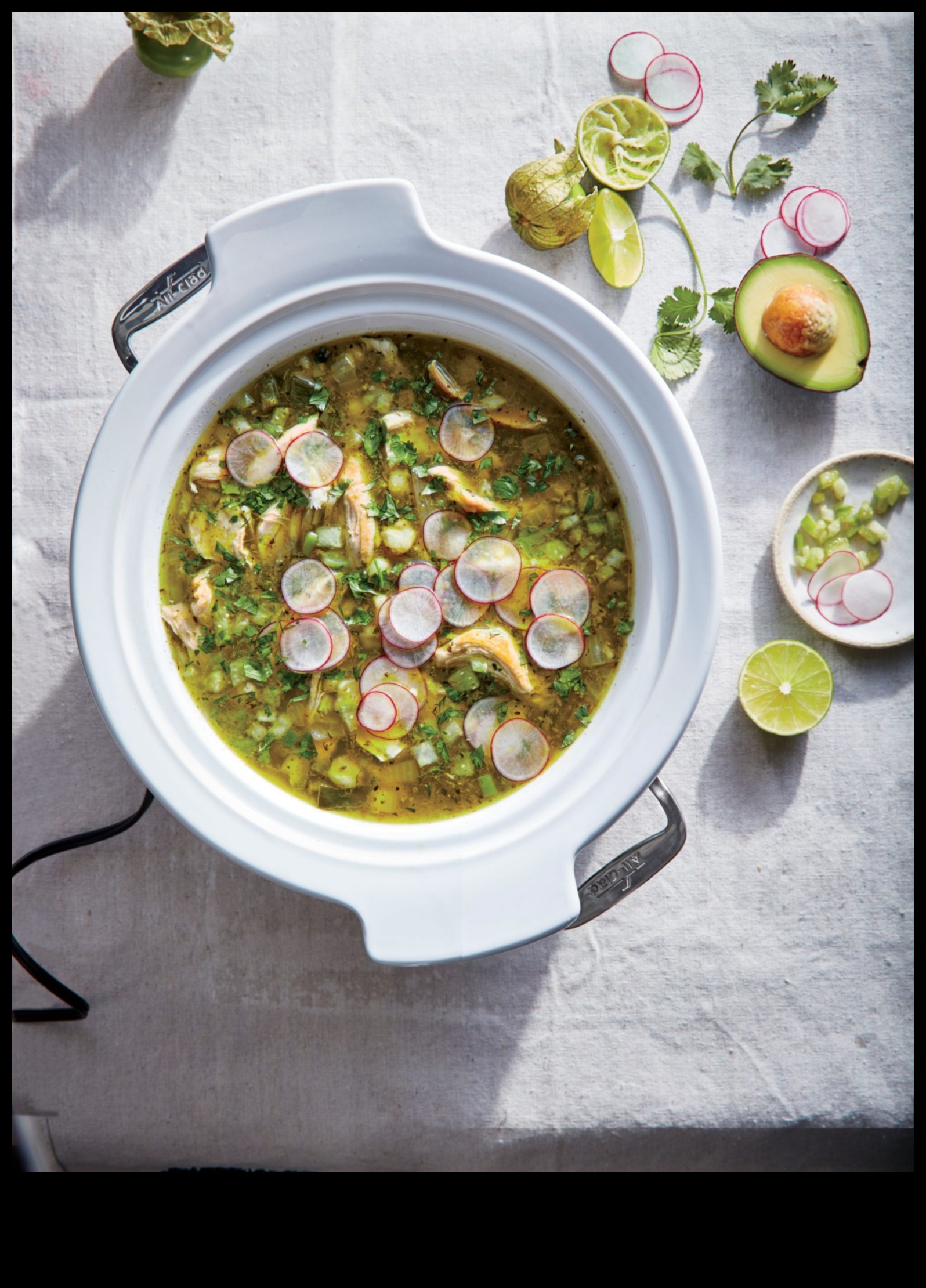 ينضج حنون: انسجام طباخ بطيء لنعيم الطهي